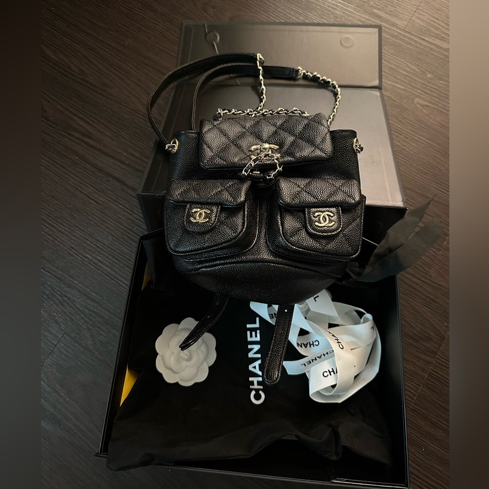 Mini caviar backpack - Picture 3 of 3
